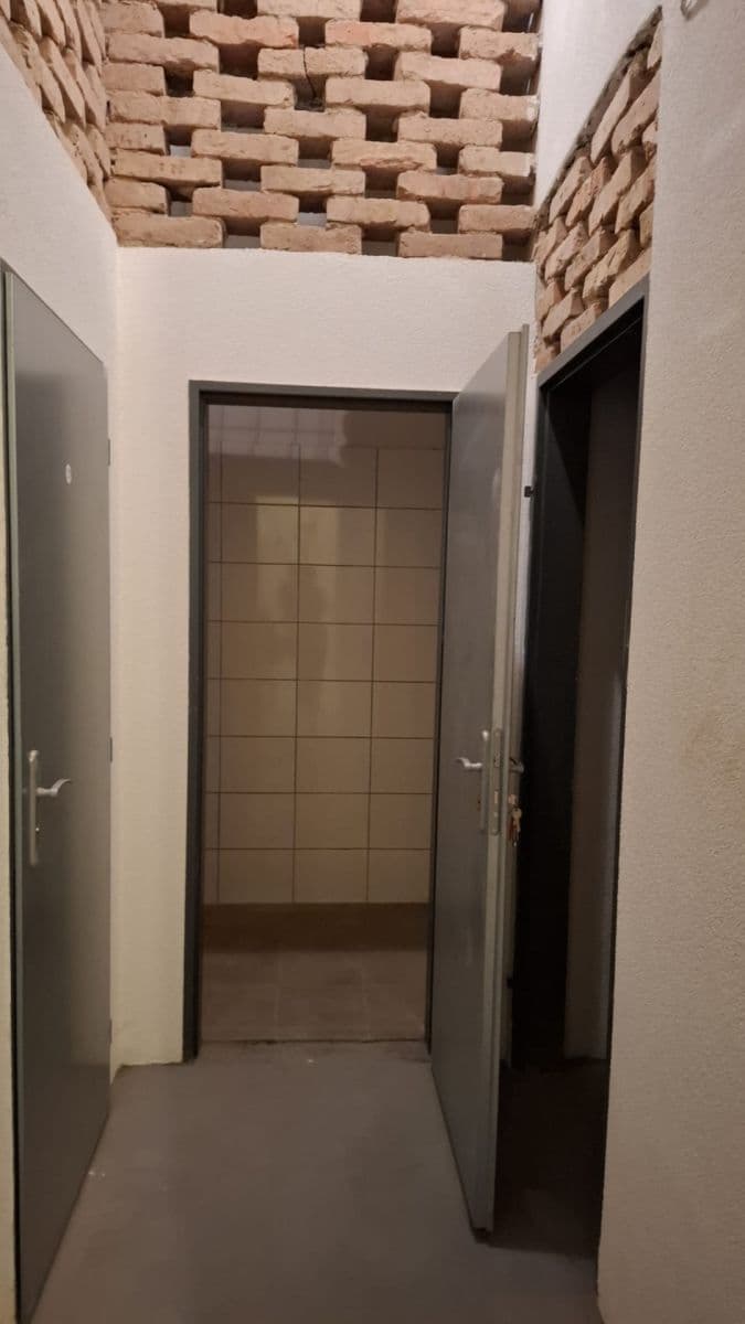 non-residential property for sale, 4 m², U Rajské zahrady, Prague, Prague non-residential property for sale, 4 m², U Rajské zahrady, Prague, Prague