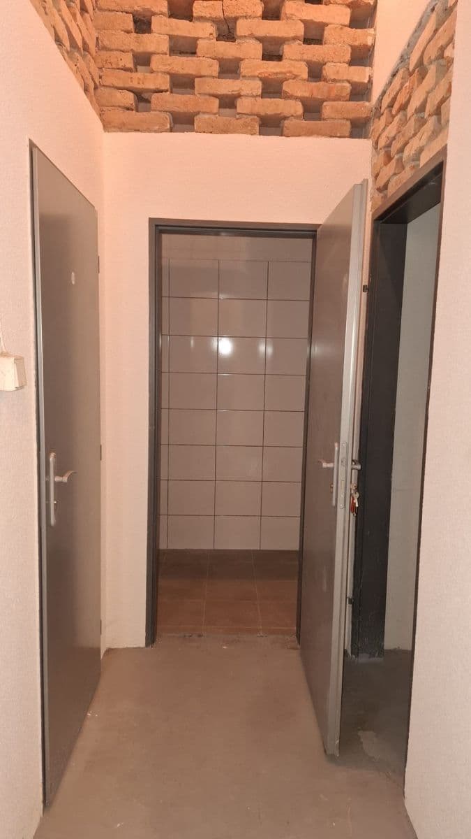 non-residential property for sale, 4 m², U Rajské zahrady, Prague, Prague non-residential property for sale, 4 m², U Rajské zahrady, Prague, Prague