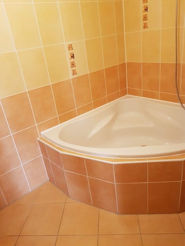 1 bedroom with open-plan kitchen flat to rent, 61 m², Holubinková, Prague, Prague 1 bedroom with open-plan kitchen flat to rent, 61 m², Holubinková, Prague, Prague