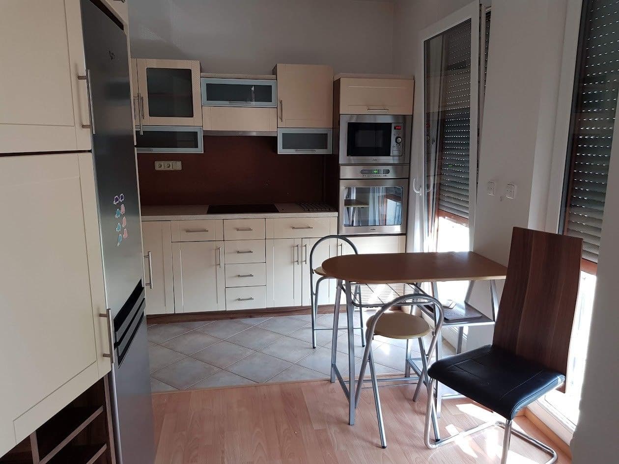 1 bedroom with open-plan kitchen flat to rent, 61 m², Holubinková, Prague, Prague 1 bedroom with open-plan kitchen flat to rent, 61 m², Holubinková, Prague, Prague