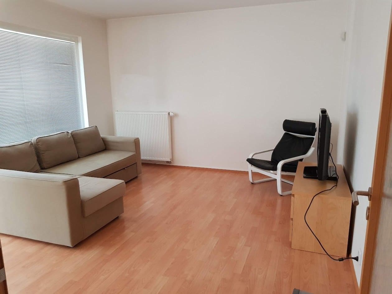 1 bedroom with open-plan kitchen flat to rent, 61 m², Holubinková, Prague, Prague 1 bedroom with open-plan kitchen flat to rent, 61 m², Holubinková, Prague, Prague