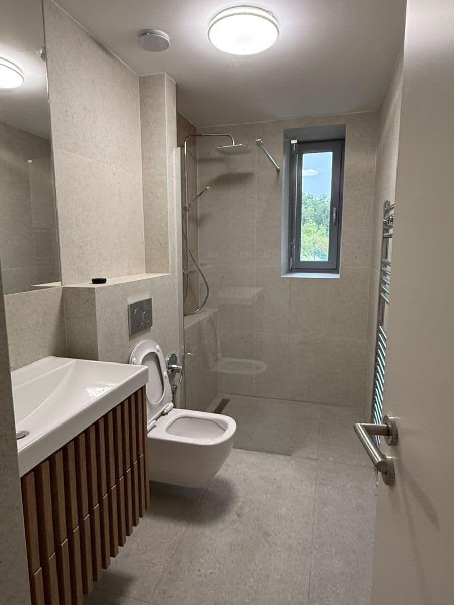 2 bedroom with open-plan kitchen flat to rent, 51 m², Žleby, Rozdrojovice, Jihomoravský Region 2 bedroom with open-plan kitchen flat to rent, 51 m², Žleby, Rozdrojovice, Jihomoravský Region