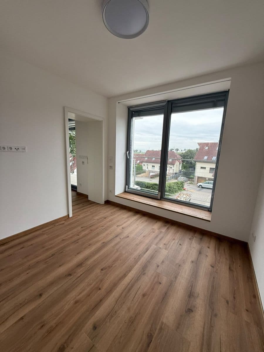 2 bedroom with open-plan kitchen flat to rent, 51 m², Žleby, Rozdrojovice, Jihomoravský Region 2 bedroom with open-plan kitchen flat to rent, 51 m², Žleby, Rozdrojovice, Jihomoravský Region