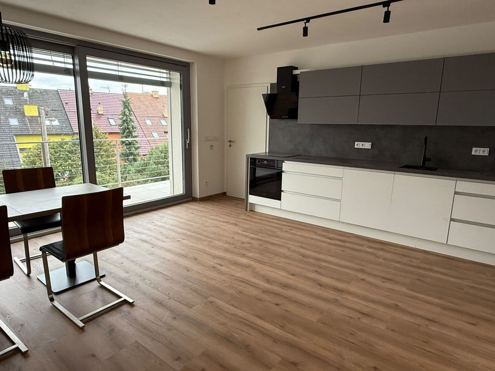 2 bedroom with open-plan kitchen flat to rent, 51 m², Žleby, Rozdrojovice, Jihomoravský Region 2 bedroom with open-plan kitchen flat to rent, 51 m², Žleby, Rozdrojovice, Jihomoravský Region