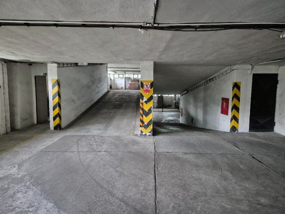 garage for sale, 12 m², Loosova, Brno, Jihomoravský Region garage for sale, 12 m², Loosova, Brno, Jihomoravský Region