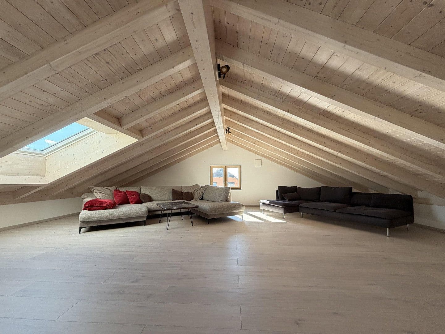 5 bedroom flat to rent, 145 m², Deuerling, Bavaria 5 bedroom flat to rent, 145 m², Deuerling, Bavaria