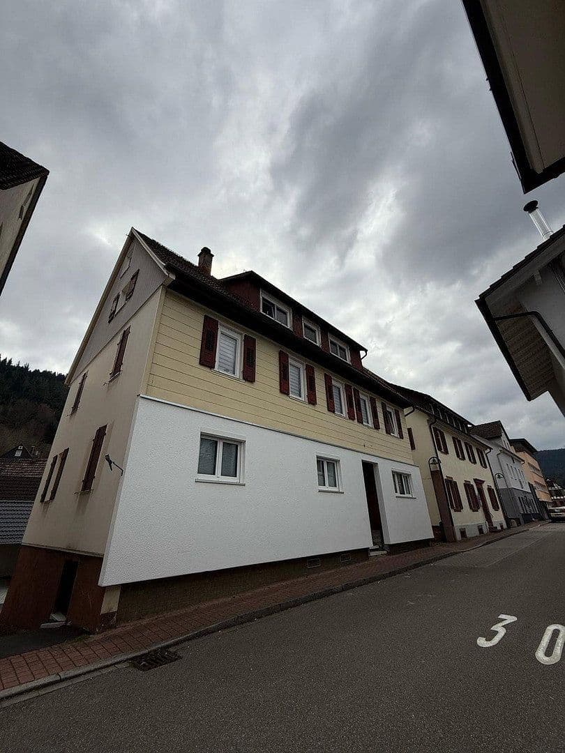 4 bedroom flat to rent, 90 m², Karlstr. 10, Alpirsbach, Baden-Württemberg 4 bedroom flat to rent, 90 m², Karlstr. 10, Alpirsbach, Baden-Württemberg