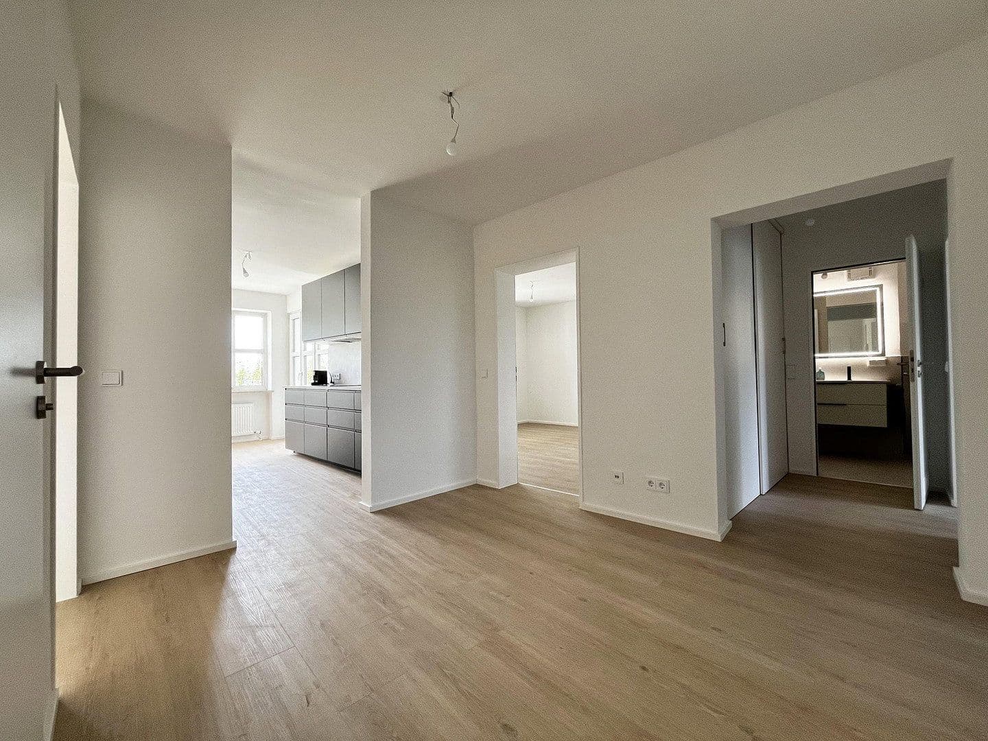 4 bedroom flat for sale, 91 m², Rosa-Luxemburg-Platz 3, München, Bavaria 4 bedroom flat for sale, 91 m², Rosa-Luxemburg-Platz 3, München, Bavaria