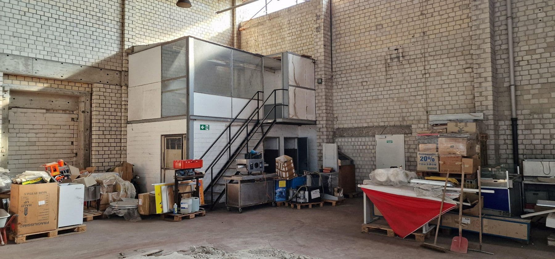 non-residential property to rent, 5,800 m², Industriestr. 12 a + 12 b + 12 c, Bergkamen, North Rhine-Westphalia non-residential property to rent, 5,800 m², Industriestr. 12 a + 12 b + 12 c, Bergkamen, North Rhine-Westphalia