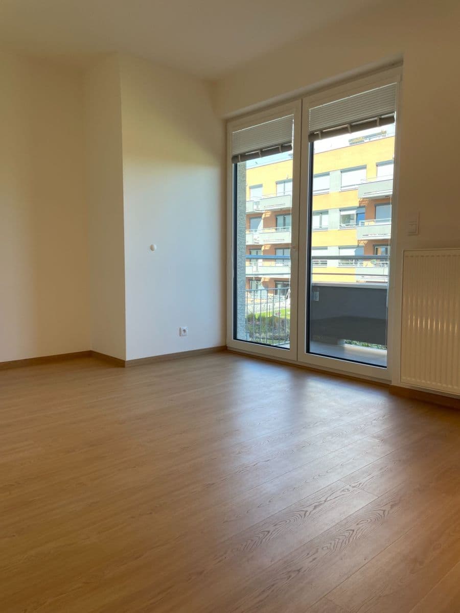 1 bedroom with open-plan kitchen flat to rent, 51 m², Šternovská, Prague, Prague 1 bedroom with open-plan kitchen flat to rent, 51 m², Šternovská, Prague, Prague