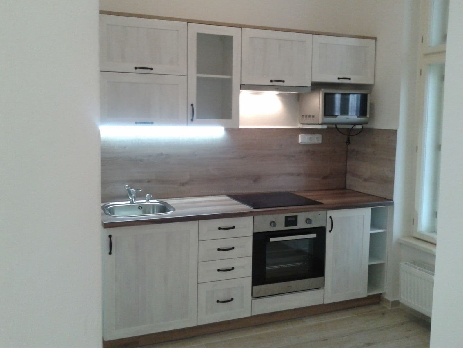 2 bedroom flat to rent, 65 m², Sokolovská, Prague, Prague 2 bedroom flat to rent, 65 m², Sokolovská, Prague, Prague