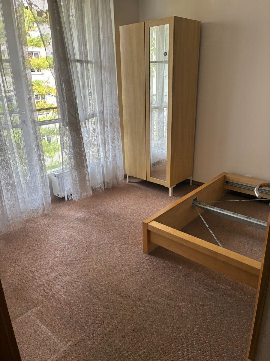 3 bedroom with open-plan kitchen flat to rent, 120 m², Pod Brentovou, Prague, Prague 3 bedroom with open-plan kitchen flat to rent, 120 m², Pod Brentovou, Prague, Prague