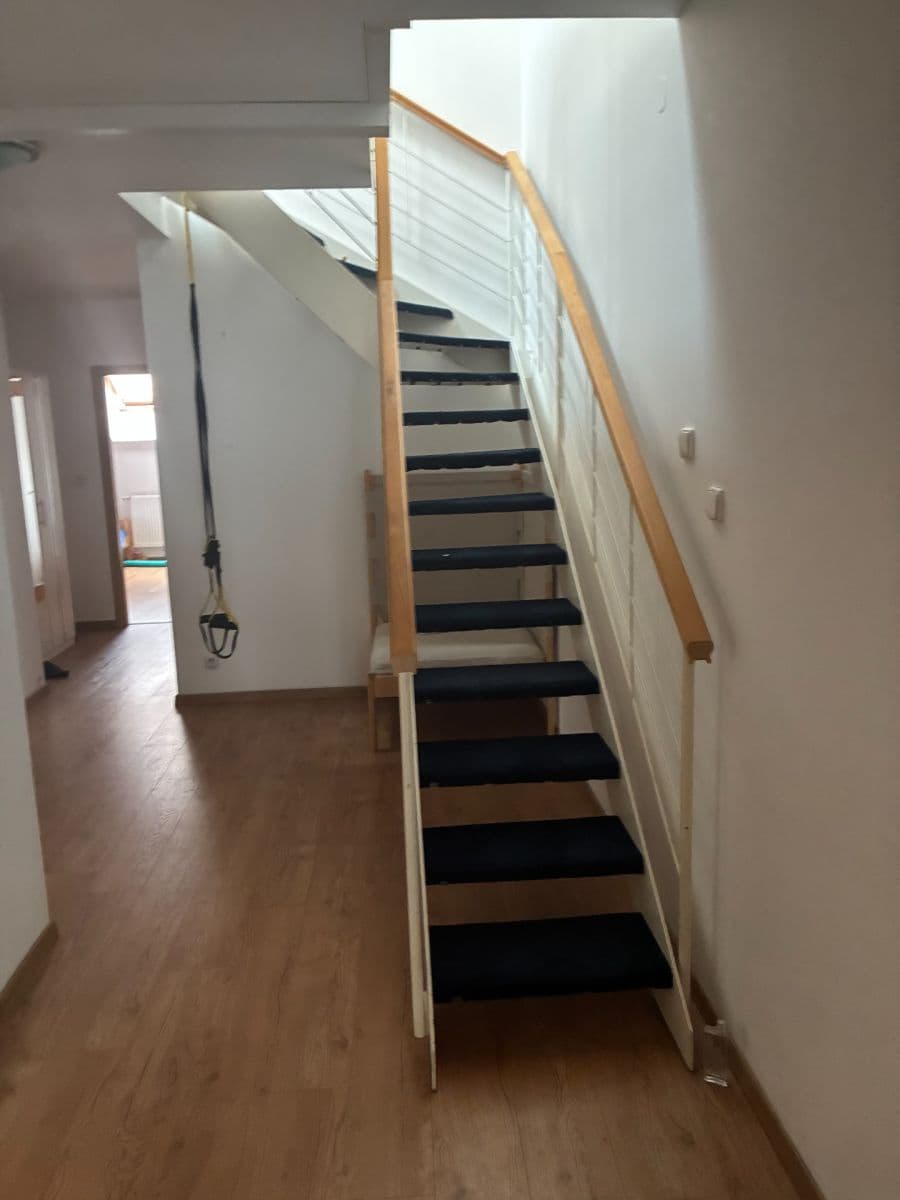 3 bedroom with open-plan kitchen flat to rent, 120 m², Pod Brentovou, Prague, Prague 3 bedroom with open-plan kitchen flat to rent, 120 m², Pod Brentovou, Prague, Prague