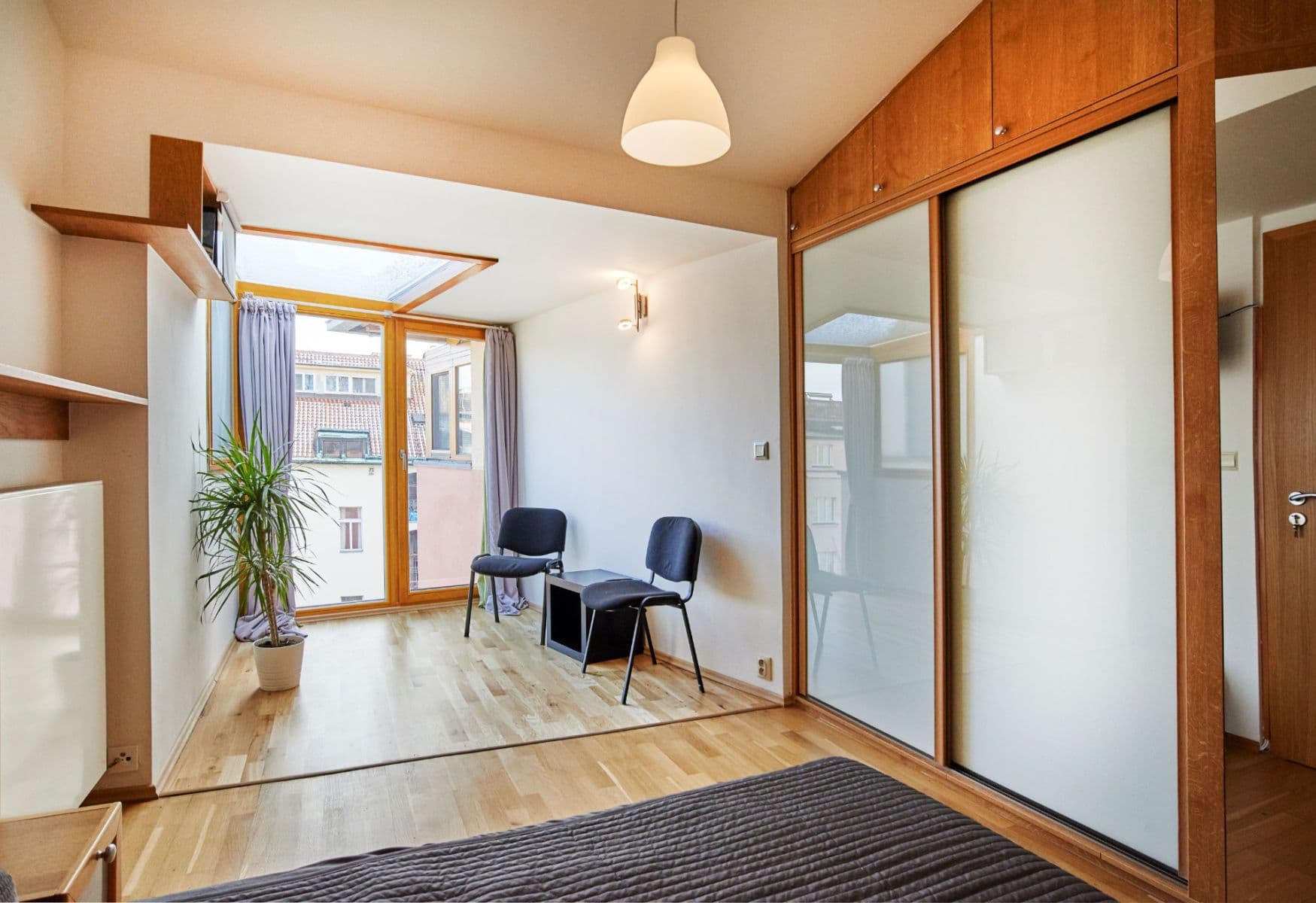 2 bedroom with open-plan kitchen flat to rent, 85 m², Hellichova, Prague, Prague 2 bedroom with open-plan kitchen flat to rent, 85 m², Hellichova, Prague, Prague
