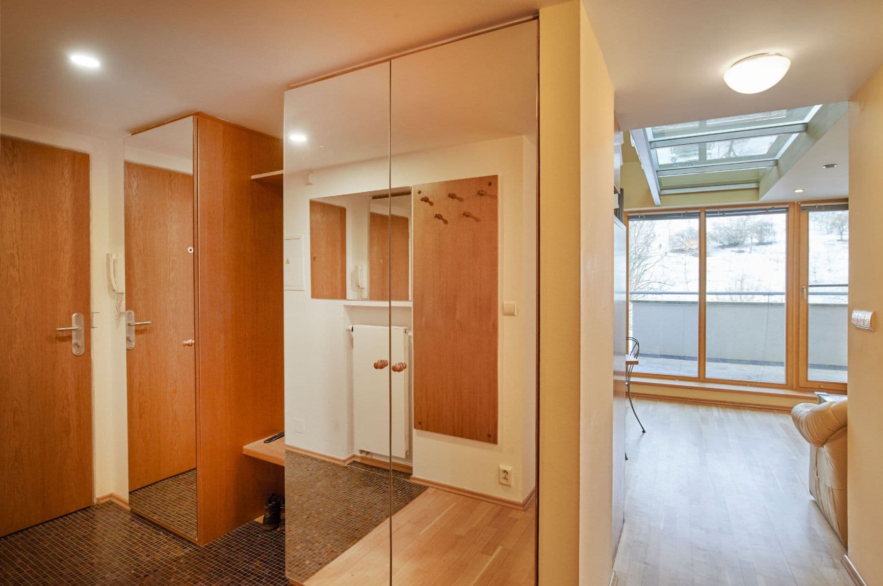 2 bedroom with open-plan kitchen flat to rent, 85 m², Hellichova, Prague, Prague 2 bedroom with open-plan kitchen flat to rent, 85 m², Hellichova, Prague, Prague