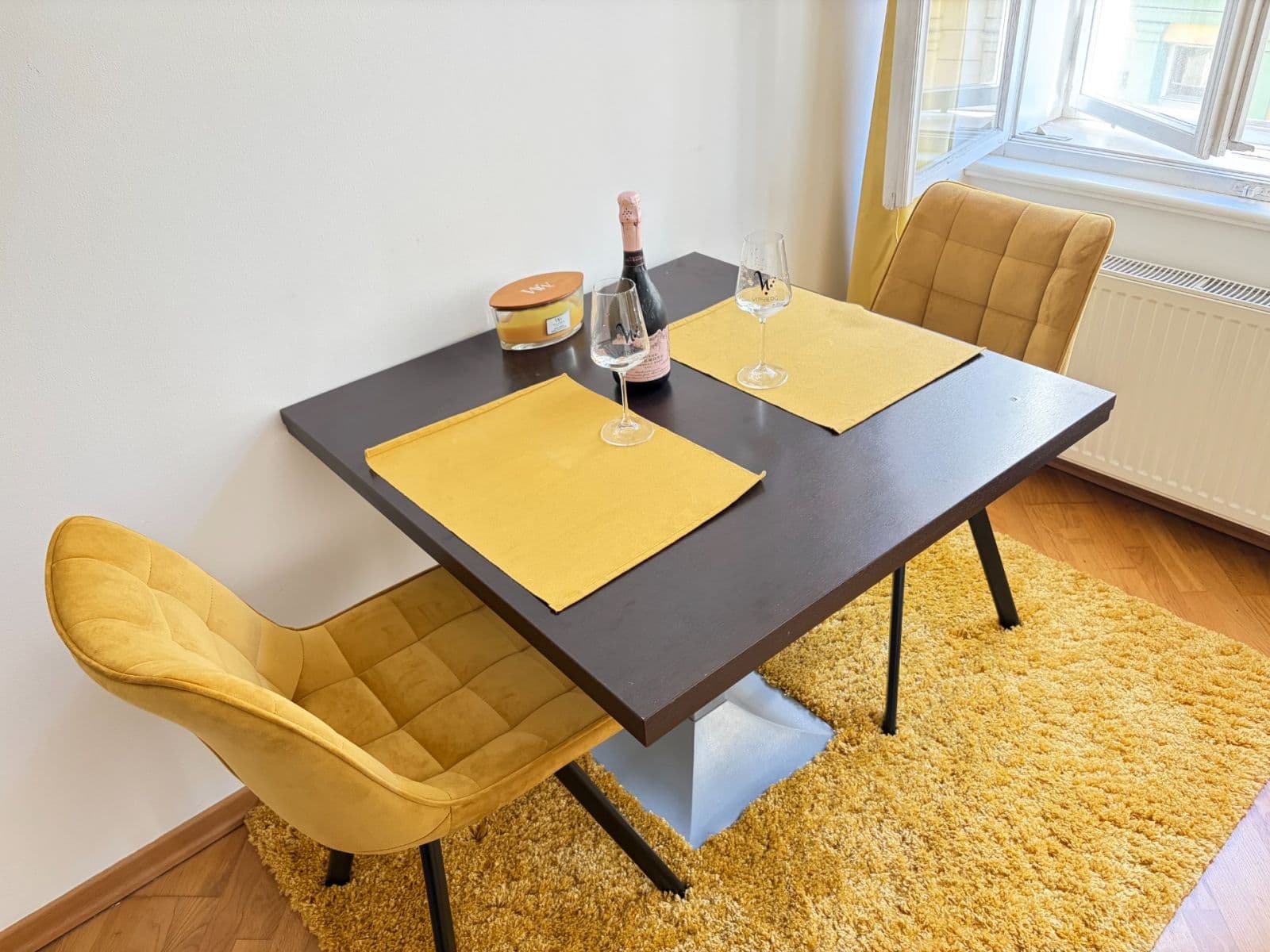 Studio flat to rent, 37 m², Staropramenná, Prague, Prague Studio flat to rent, 37 m², Staropramenná, Prague, Prague
