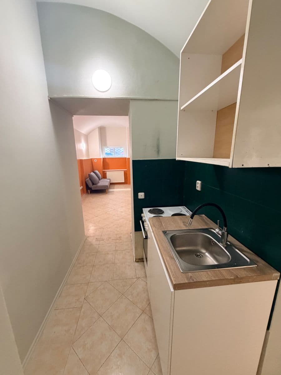 3 bedroom flat to rent, 67 m², Dalimilova, Prague, Prague 3 bedroom flat to rent, 67 m², Dalimilova, Prague, Prague