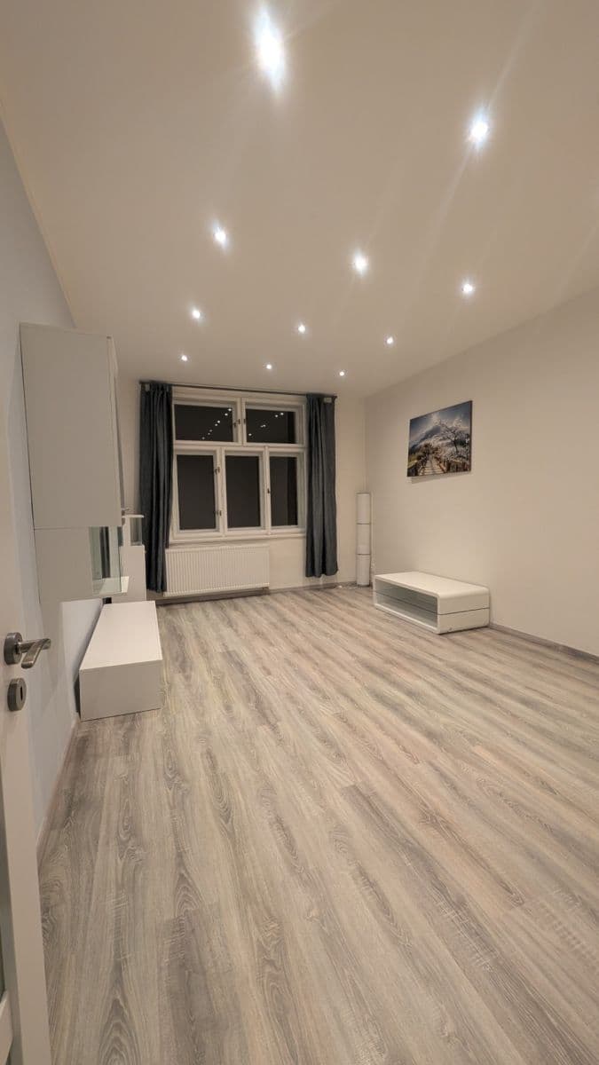 2 bedroom flat to rent, 59 m², Jaurisova, Prague, Prague 2 bedroom flat to rent, 59 m², Jaurisova, Prague, Prague