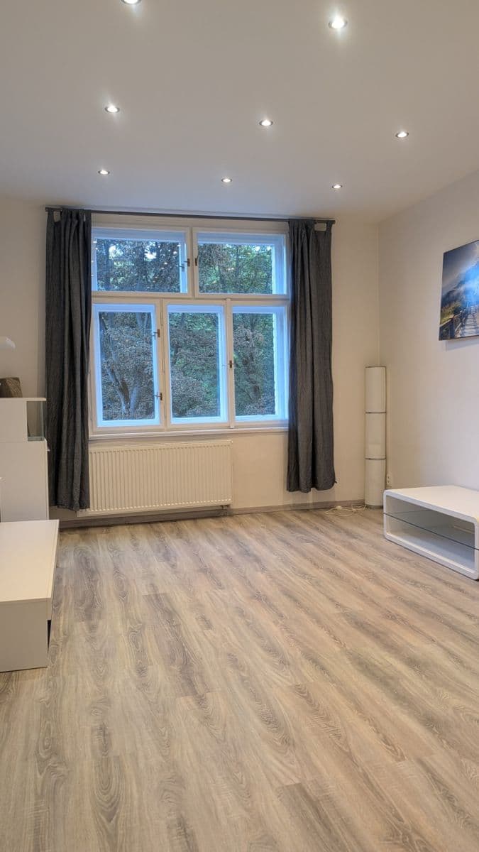 2 bedroom flat to rent, 59 m², Jaurisova, Prague, Prague 2 bedroom flat to rent, 59 m², Jaurisova, Prague, Prague