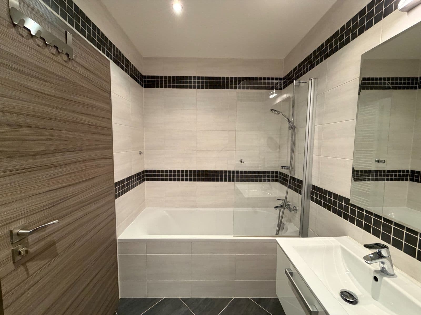 1 bedroom with open-plan kitchen flat to rent, 61 m², Na Maninách, Prague, Prague 1 bedroom with open-plan kitchen flat to rent, 61 m², Na Maninách, Prague, Prague