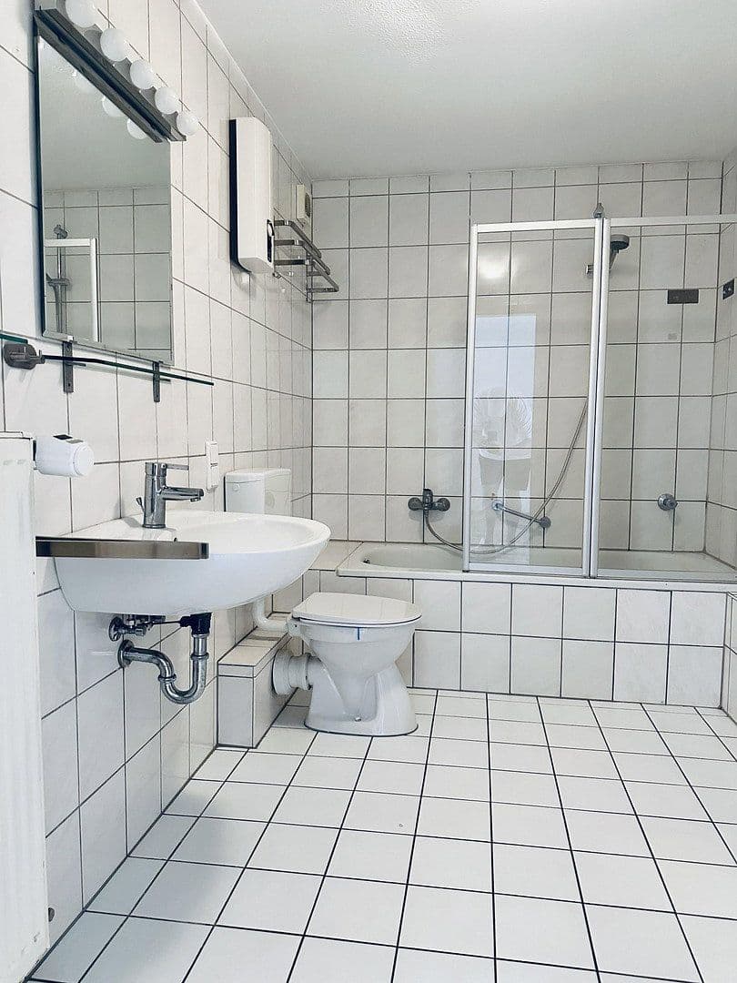 4 bedroom flat to rent, 83 m², Hohenzollernstraße, Koblenz, Rhineland-Palatinate 4 bedroom flat to rent, 83 m², Hohenzollernstraße, Koblenz, Rhineland-Palatinate