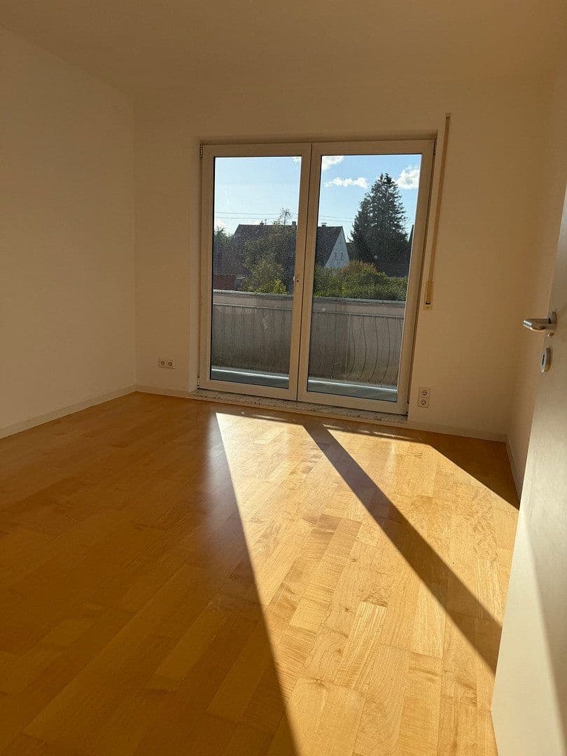 2 bedroom with open-plan kitchen flat to rent, 72 m², Raihingstraße 52, Kusterdingen, Baden-Württemberg 2 bedroom with open-plan kitchen flat to rent, 72 m², Raihingstraße 52, Kusterdingen, Baden-Württemberg