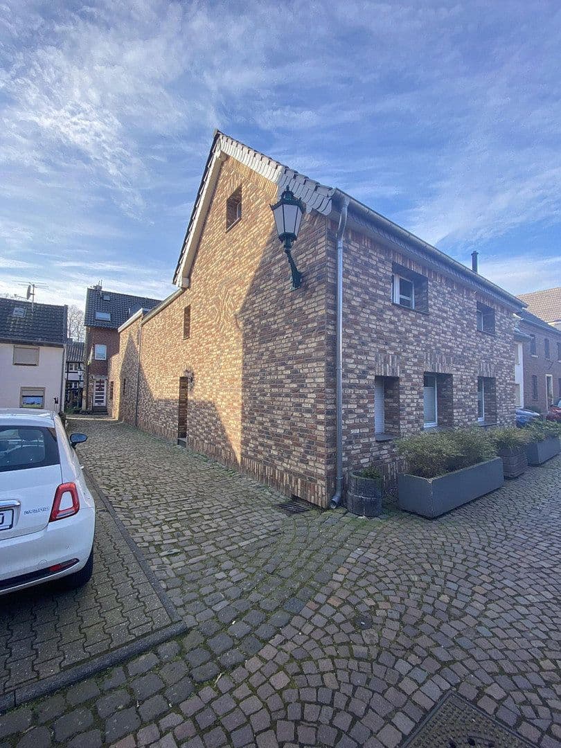 house for sale, 234 m², Dormagen, North Rhine-Westphalia house for sale, 234 m², Dormagen, North Rhine-Westphalia