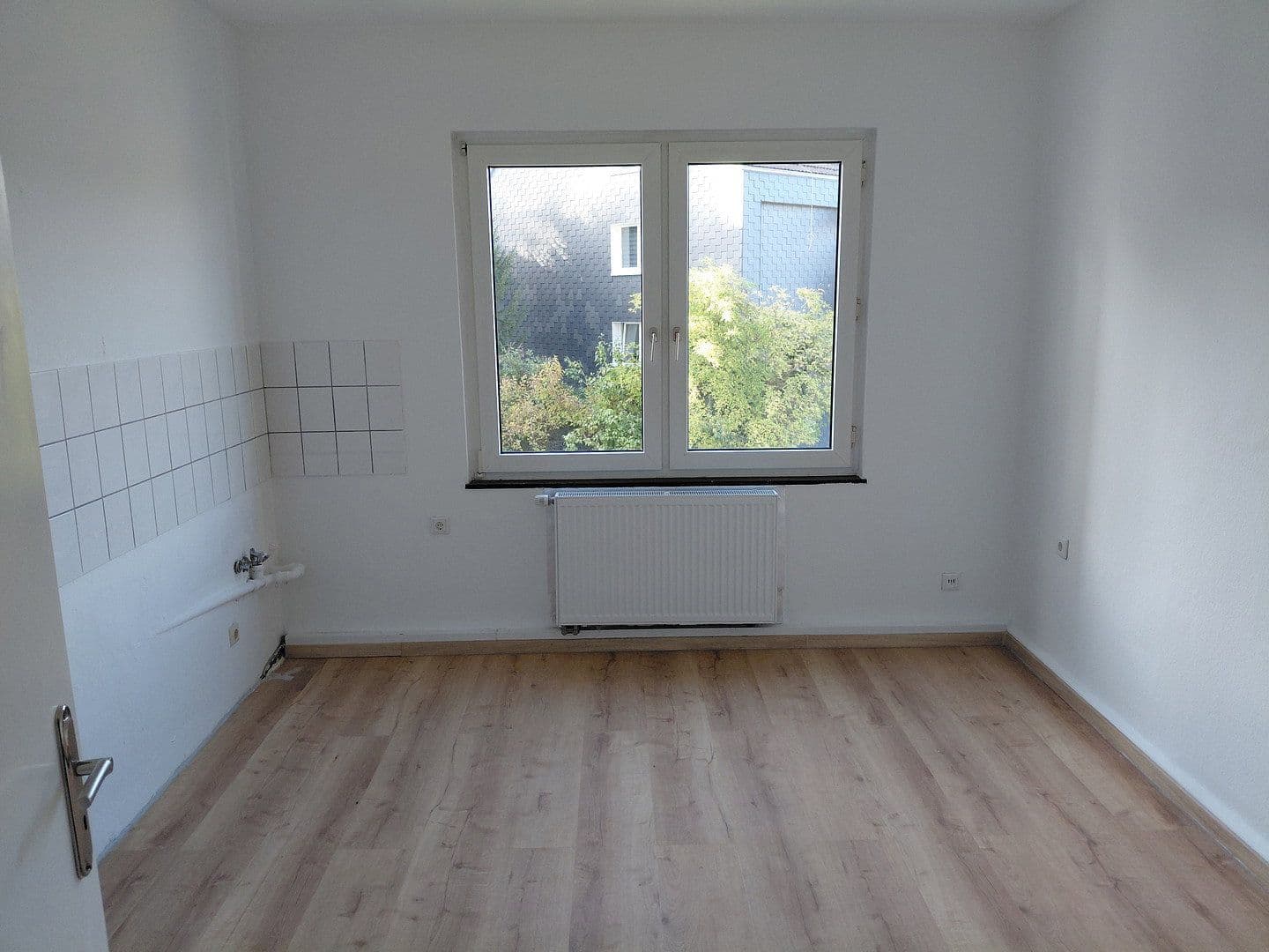 2 bedroom with open-plan kitchen flat to rent, 91 m², Gronaustraße 99, Wuppertal, North Rhine-Westphalia 2 bedroom with open-plan kitchen flat to rent, 91 m², Gronaustraße 99, Wuppertal, North Rhine-Westphalia