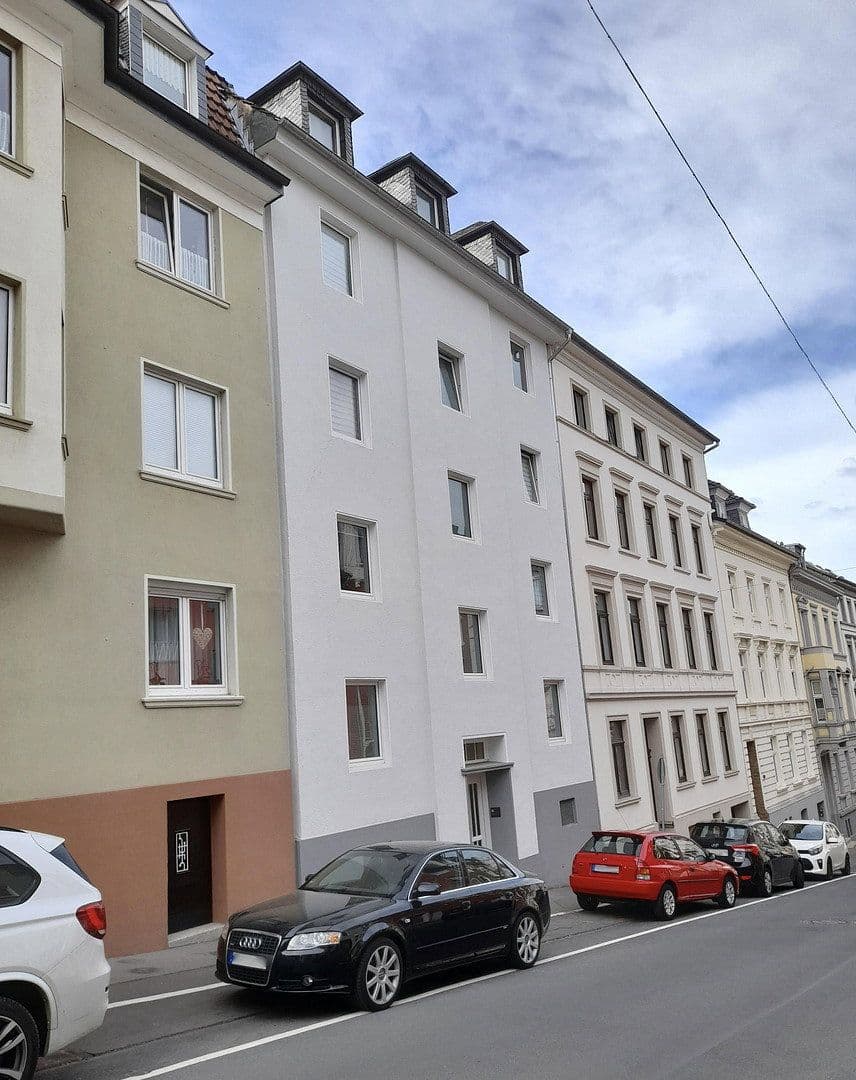 2 bedroom with open-plan kitchen flat to rent, 91 m², Gronaustraße 99, Wuppertal, North Rhine-Westphalia 2 bedroom with open-plan kitchen flat to rent, 91 m², Gronaustraße 99, Wuppertal, North Rhine-Westphalia