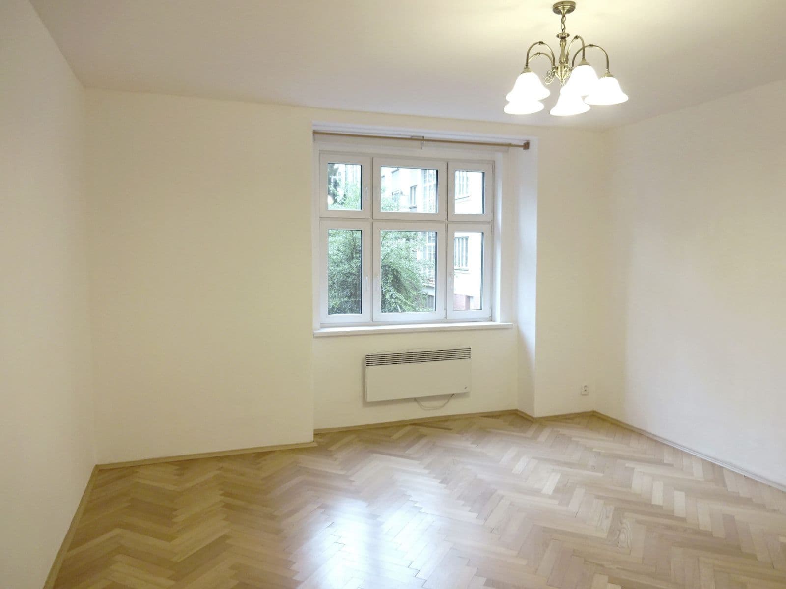 1 bedroom with open-plan kitchen flat to rent, 58 m², Jugoslávských partyzánů, Prague, Prague 1 bedroom with open-plan kitchen flat to rent, 58 m², Jugoslávských partyzánů, Prague, Prague