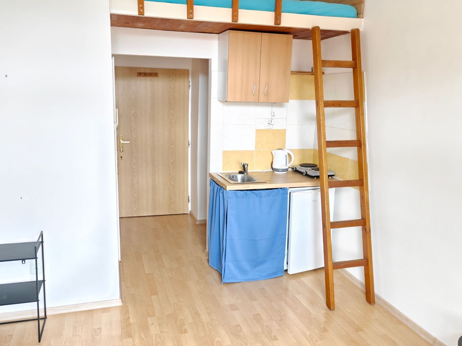 Small studio flat to rent, 22 m², Magistrů, Prague, Prague Small studio flat to rent, 22 m², Magistrů, Prague, Prague