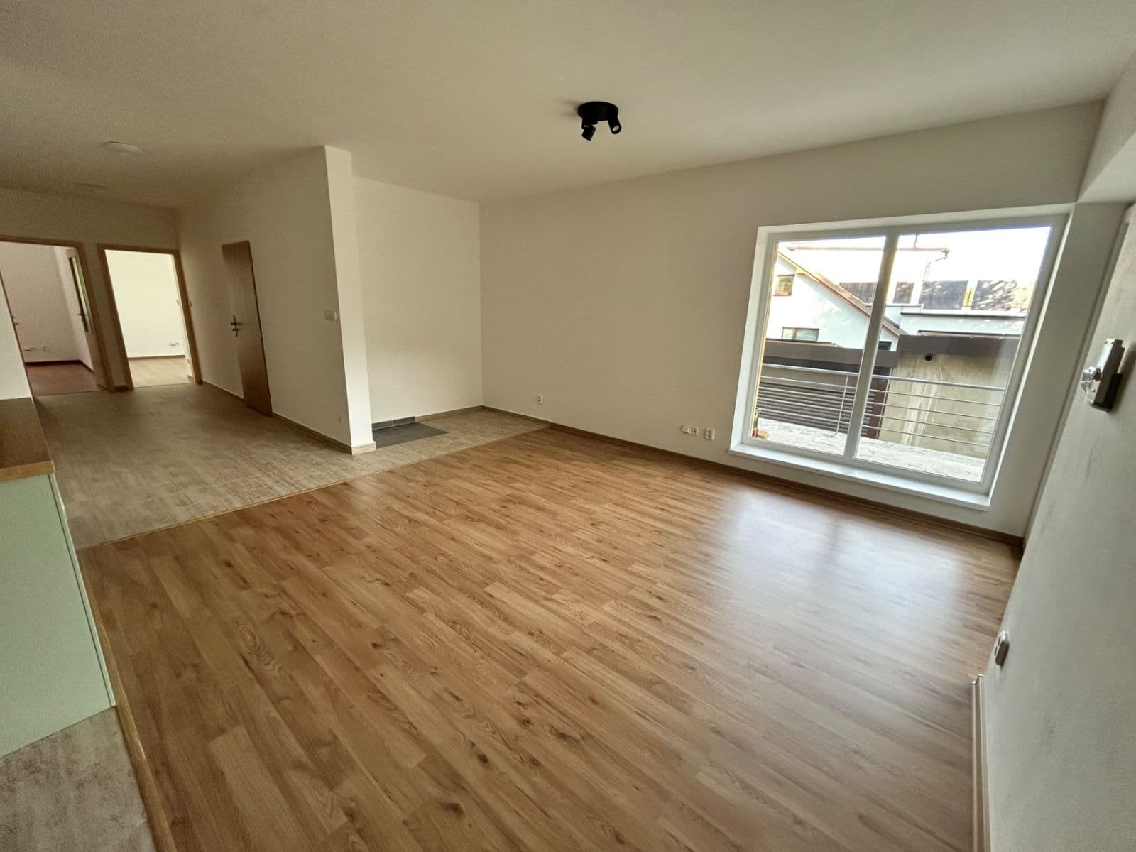 2 bedroom with open-plan kitchen flat to rent, 88 m², Turistická, Brno, Jihomoravský Region 2 bedroom with open-plan kitchen flat to rent, 88 m², Turistická, Brno, Jihomoravský Region