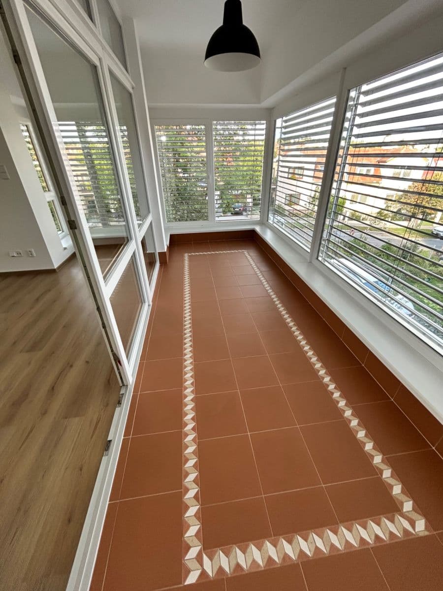 2 bedroom with open-plan kitchen flat to rent, 88 m², Turistická, Brno, Jihomoravský Region 2 bedroom with open-plan kitchen flat to rent, 88 m², Turistická, Brno, Jihomoravský Region