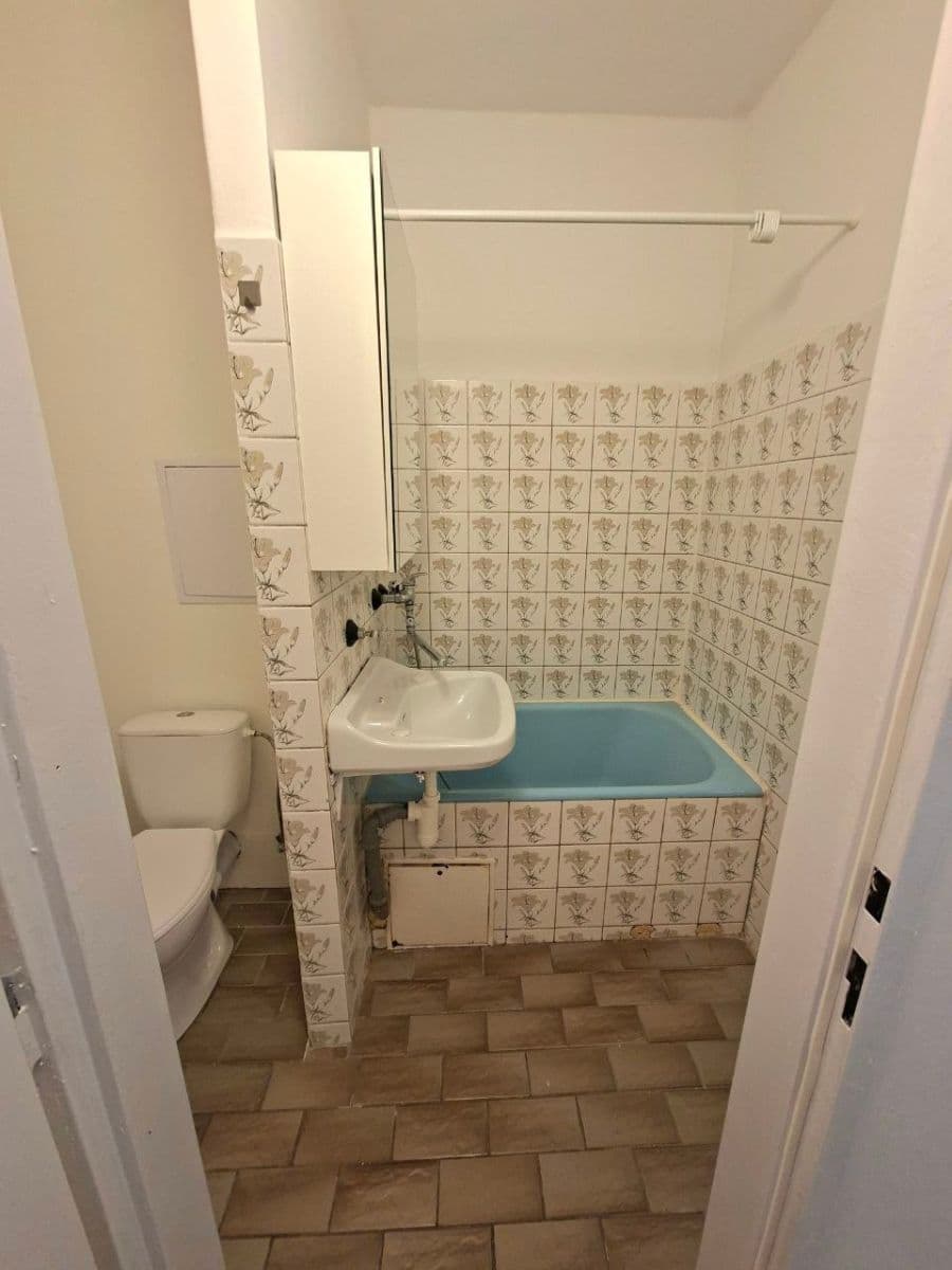 Studio flat to rent, 31 m², Hurbanova, Prague, Prague Studio flat to rent, 31 m², Hurbanova, Prague, Prague