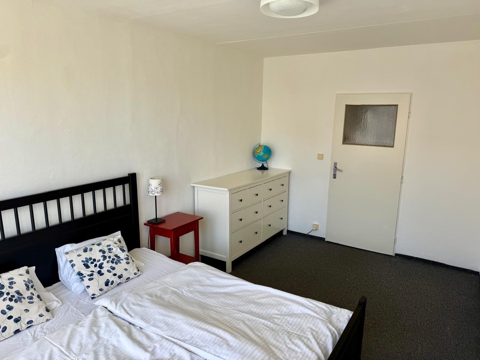 1 bedroom with open-plan kitchen flat to rent, 39 m², Bryksova, Prague, Prague 1 bedroom with open-plan kitchen flat to rent, 39 m², Bryksova, Prague, Prague