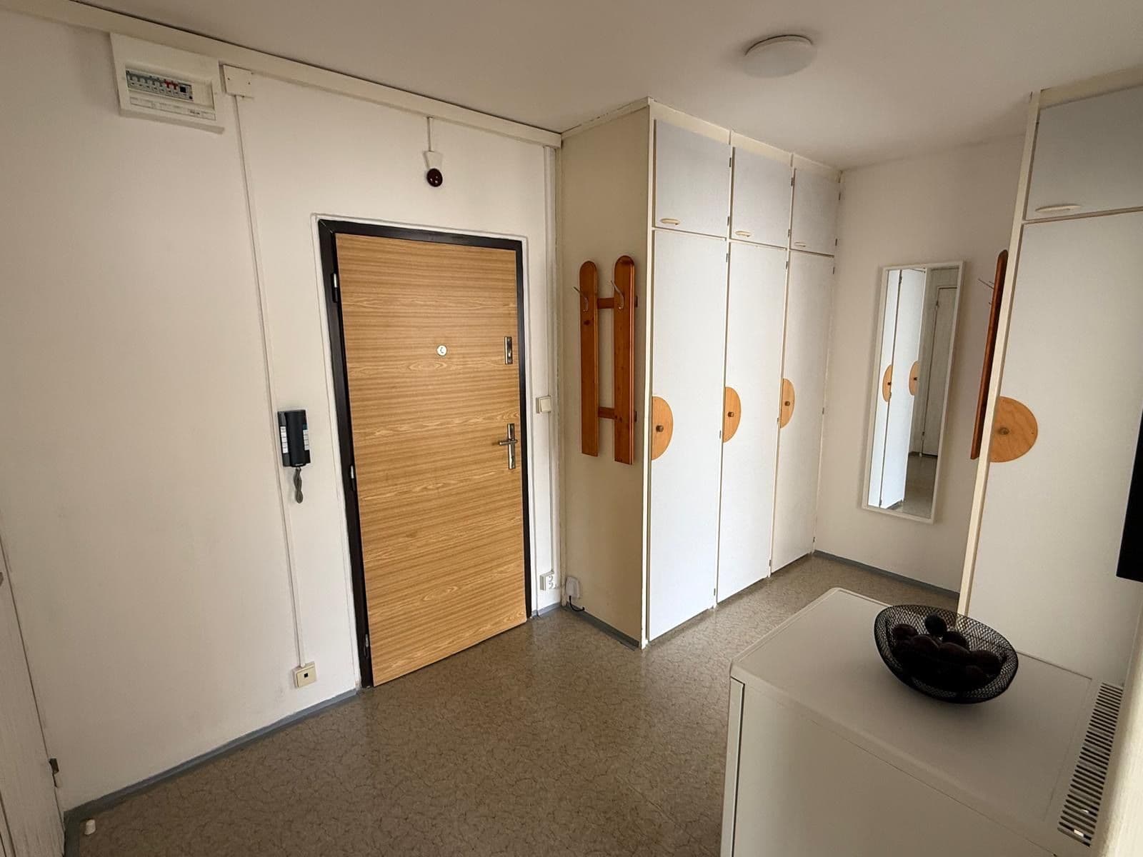 1 bedroom with open-plan kitchen flat to rent, 39 m², Bryksova, Prague, Prague 1 bedroom with open-plan kitchen flat to rent, 39 m², Bryksova, Prague, Prague