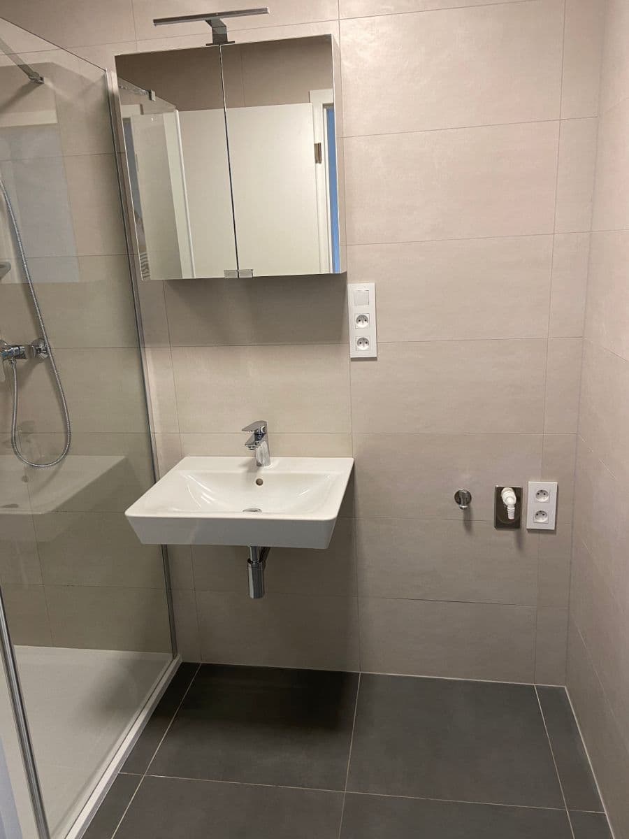 Studio flat to rent, 38 m², Hvězdová, Brno, Jihomoravský Region Studio flat to rent, 38 m², Hvězdová, Brno, Jihomoravský Region