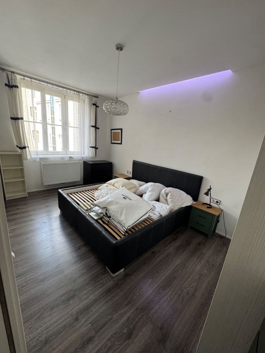1 bedroom with open-plan kitchen flat to rent, 52 m², Vršovická, Prague, Prague 1 bedroom with open-plan kitchen flat to rent, 52 m², Vršovická, Prague, Prague