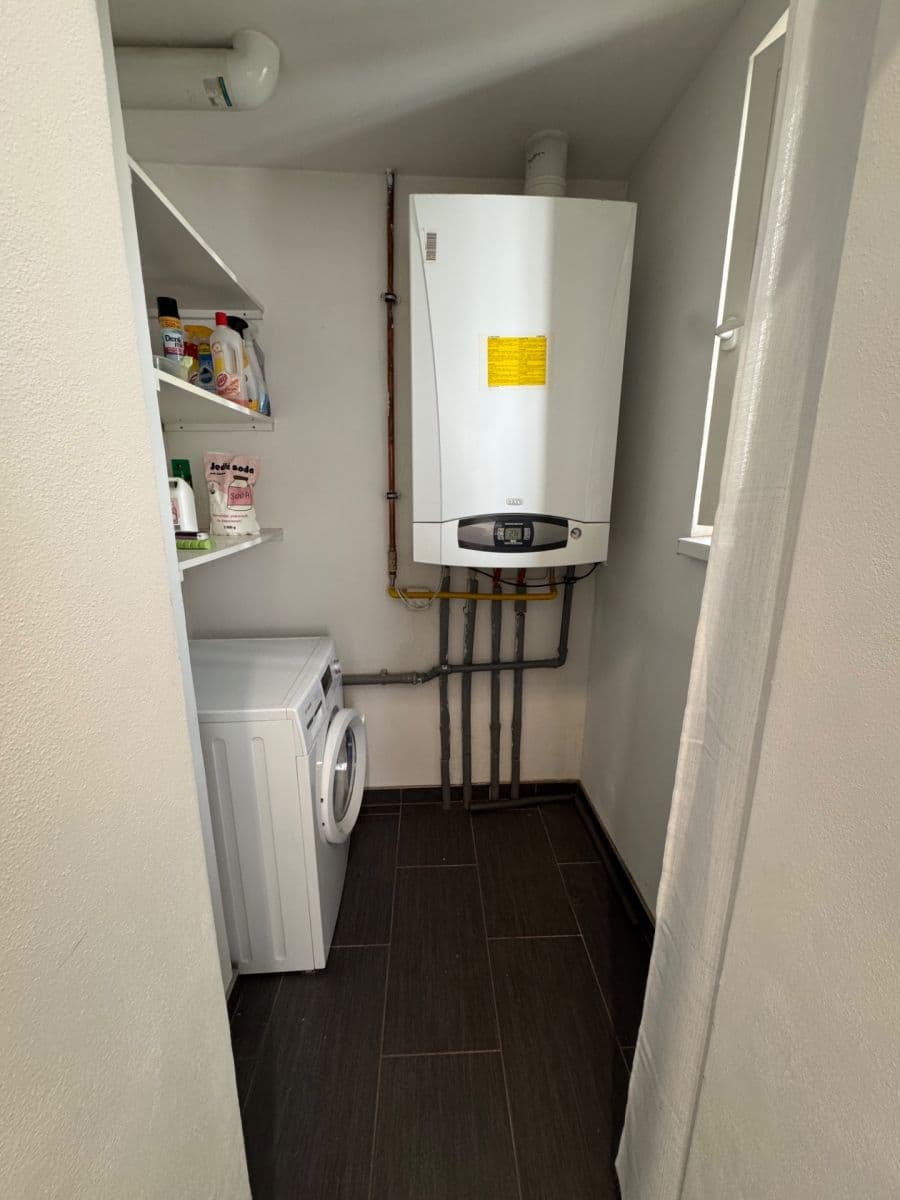 1 bedroom with open-plan kitchen flat to rent, 52 m², Vršovická, Prague, Prague 1 bedroom with open-plan kitchen flat to rent, 52 m², Vršovická, Prague, Prague