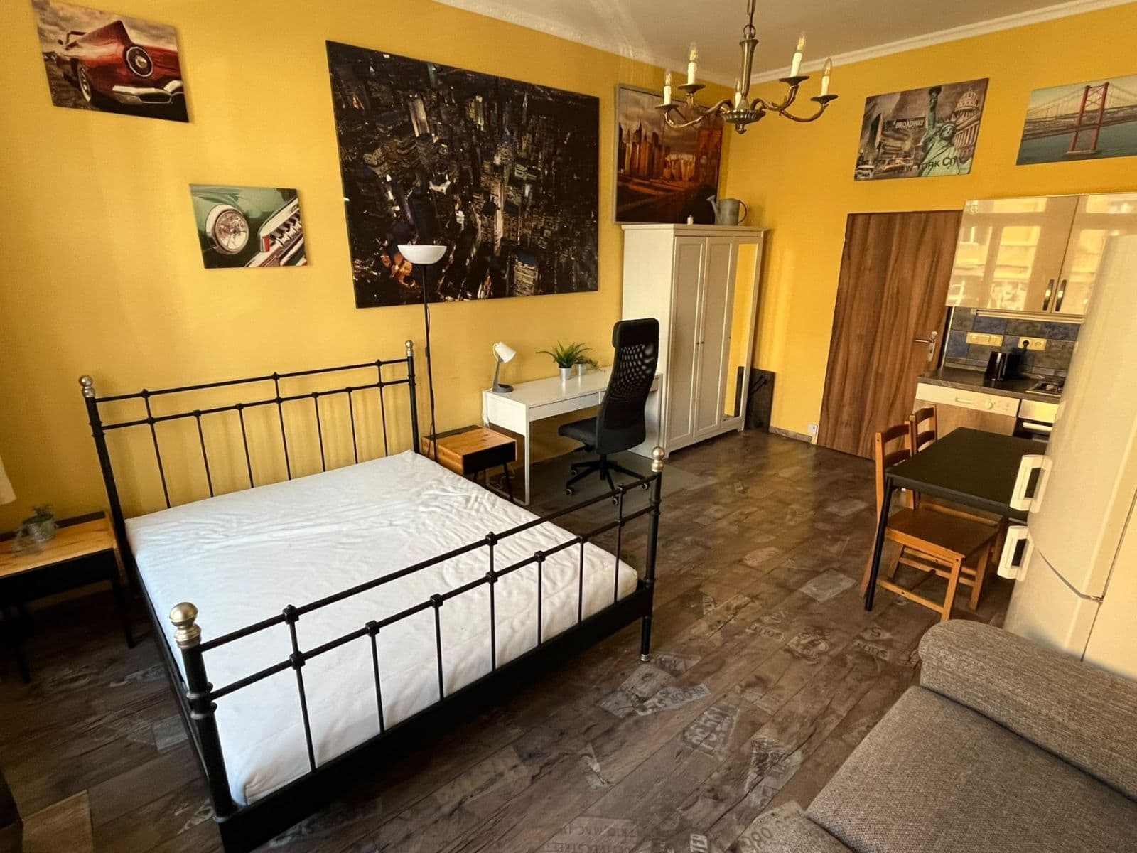 1 bedroom with open-plan kitchen flat to rent, 50 m², Slezská, Prague, Prague 1 bedroom with open-plan kitchen flat to rent, 50 m², Slezská, Prague, Prague