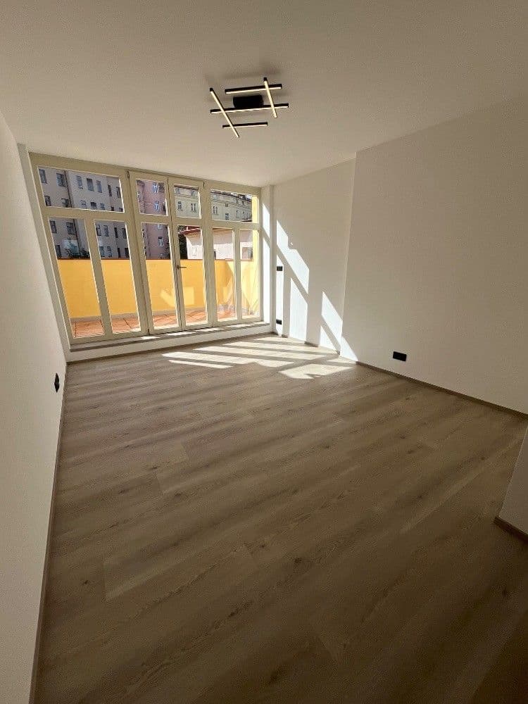 2 bedroom with open-plan kitchen flat to rent, 160 m², Husitská, Prague, Prague 2 bedroom with open-plan kitchen flat to rent, 160 m², Husitská, Prague, Prague