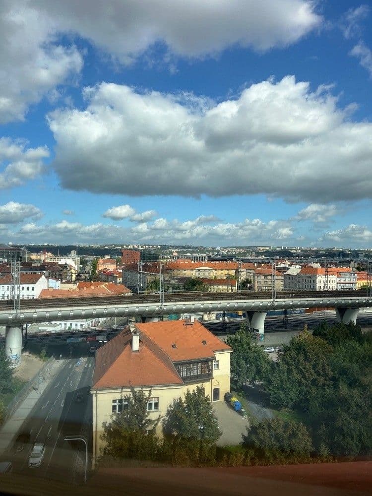 2 bedroom with open-plan kitchen flat to rent, 160 m², Husitská, Prague, Prague 2 bedroom with open-plan kitchen flat to rent, 160 m², Husitská, Prague, Prague