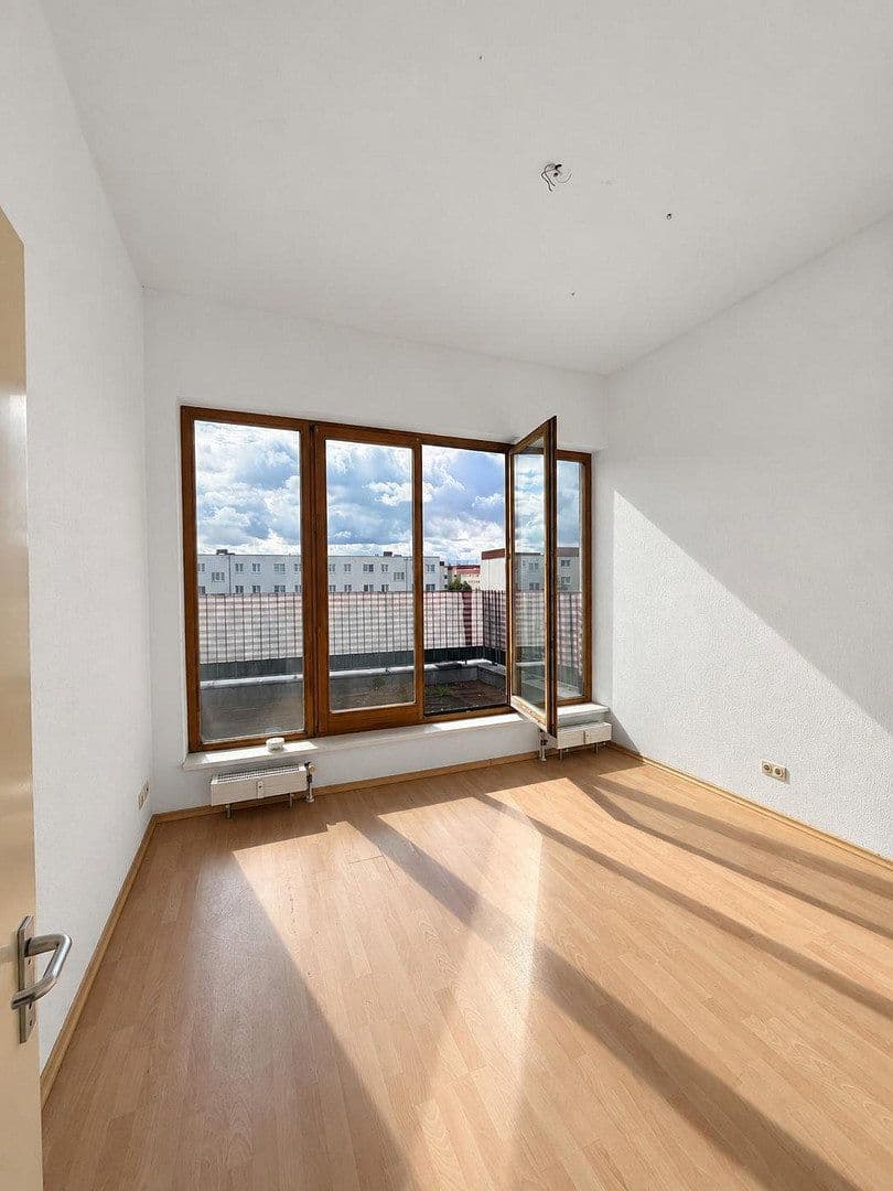 3 bedroom flat to rent, 90 m², Velten, Brandenburg 3 bedroom flat to rent, 90 m², Velten, Brandenburg