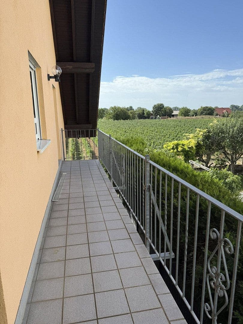 4 bedroom flat to rent, 120 m², Freimersheim, Rhineland-Palatinate 4 bedroom flat to rent, 120 m², Freimersheim, Rhineland-Palatinate
