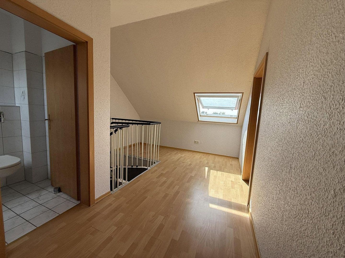4 bedroom flat to rent, 120 m², Freimersheim, Rhineland-Palatinate 4 bedroom flat to rent, 120 m², Freimersheim, Rhineland-Palatinate