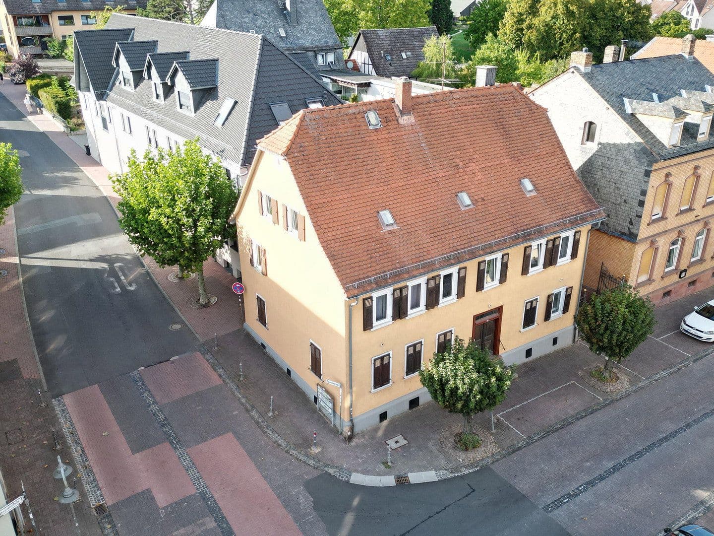 house for sale, 260 m², Hugenottenstr. 94, Friedrichsdorf, Hesse house for sale, 260 m², Hugenottenstr. 94, Friedrichsdorf, Hesse