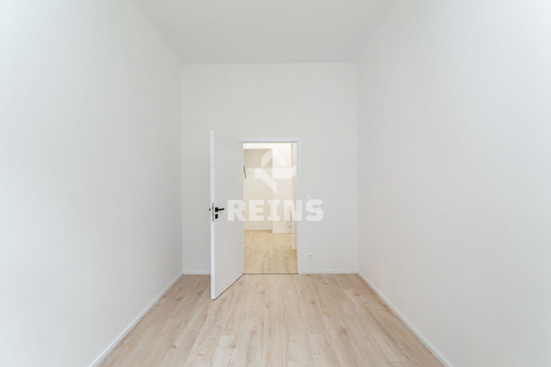 2 bedroom with open-plan kitchen flat for sale, 58 m², Holečkova, Prague, Prague 2 bedroom with open-plan kitchen flat for sale, 58 m², Holečkova, Prague, Prague