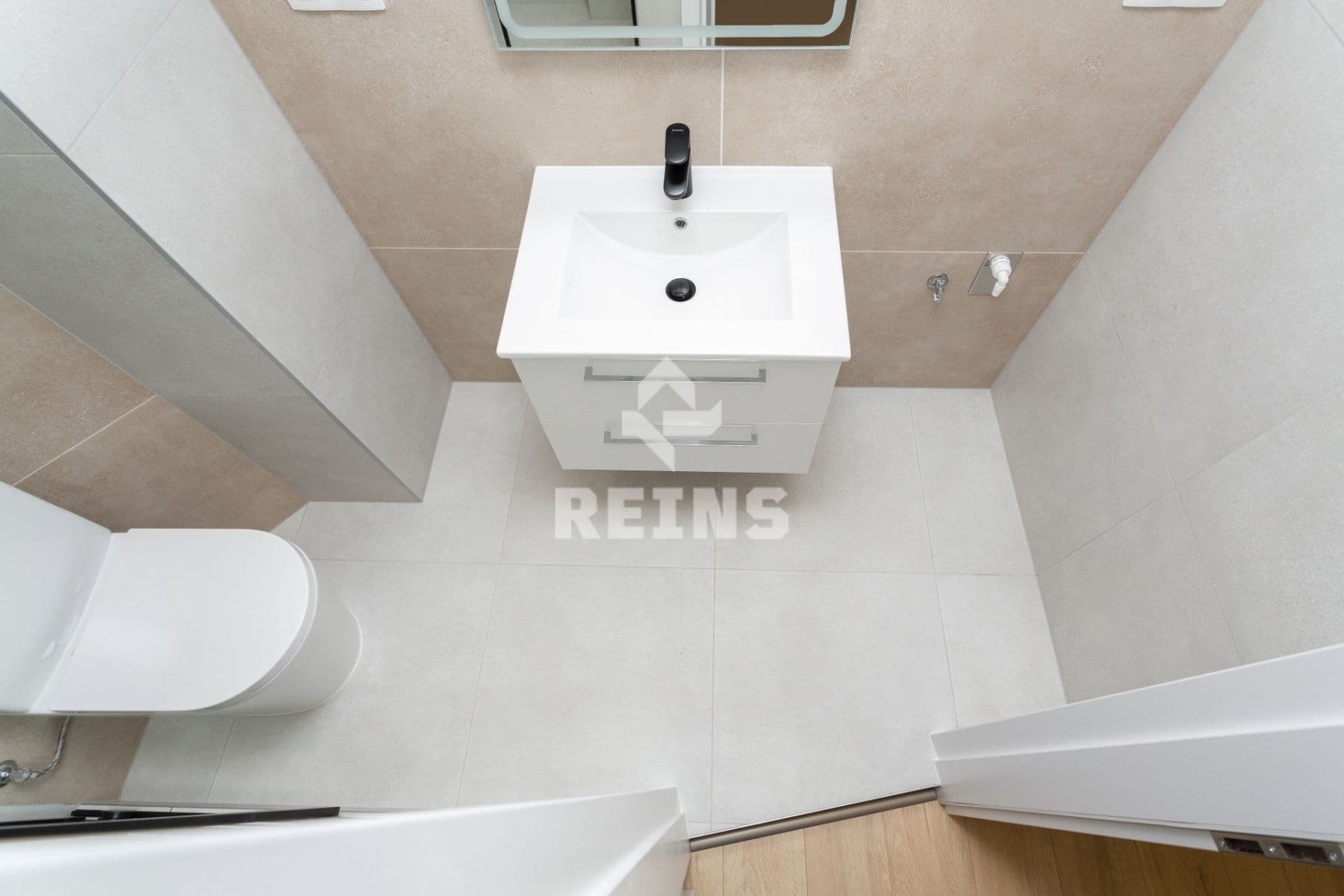 2 bedroom with open-plan kitchen flat for sale, 58 m², Holečkova, Prague, Prague 2 bedroom with open-plan kitchen flat for sale, 58 m², Holečkova, Prague, Prague