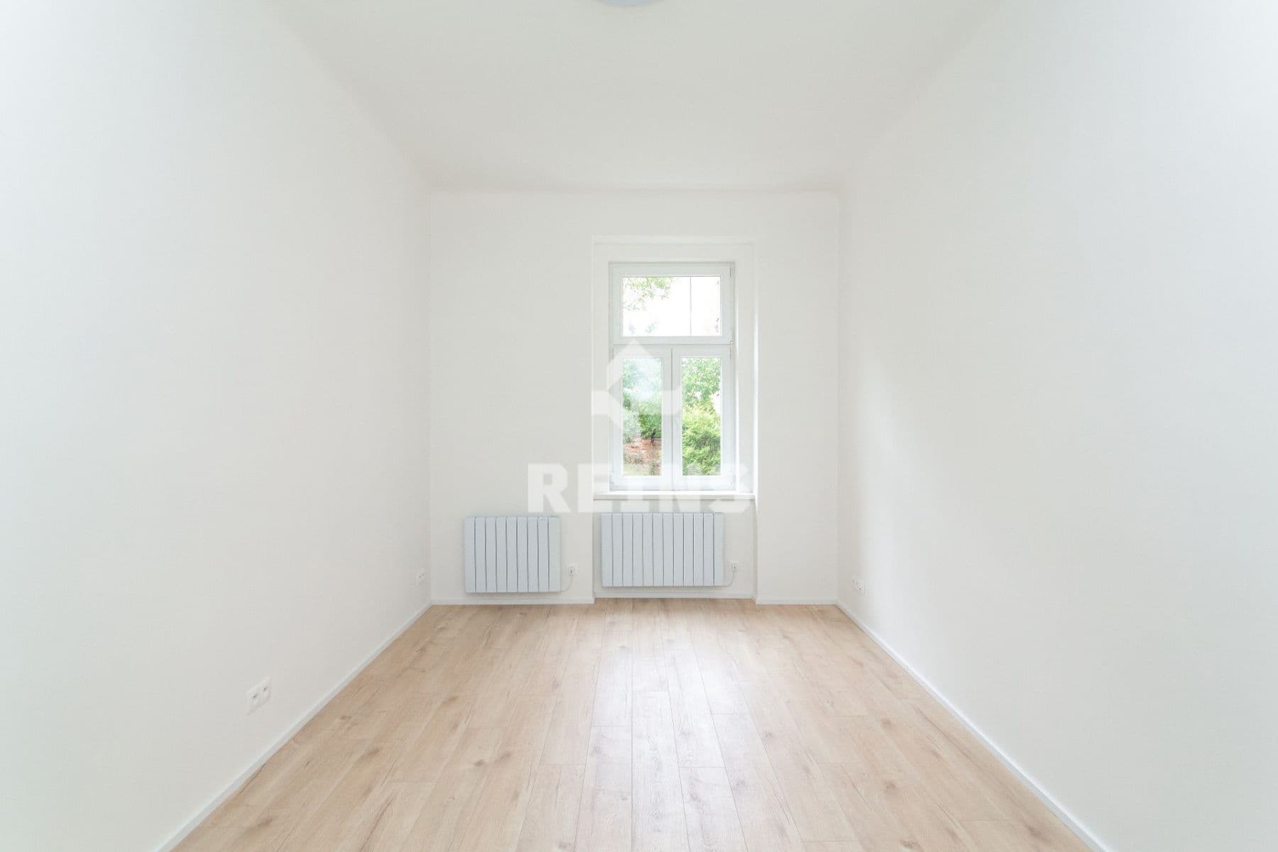 2 bedroom with open-plan kitchen flat for sale, 58 m², Holečkova, Prague, Prague 2 bedroom with open-plan kitchen flat for sale, 58 m², Holečkova, Prague, Prague