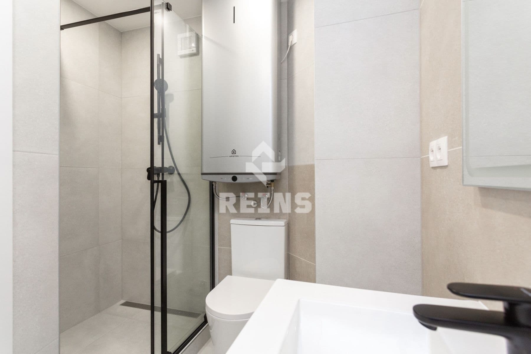 2 bedroom with open-plan kitchen flat for sale, 58 m², Holečkova, Prague, Prague 2 bedroom with open-plan kitchen flat for sale, 58 m², Holečkova, Prague, Prague